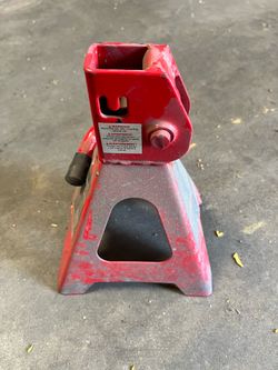 Red Ratchet Jack Stand