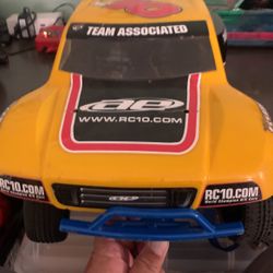 Team Associated Sc10