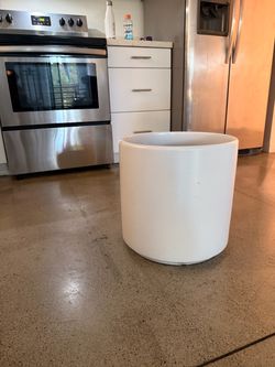 Large White Concrete Planter – 15”