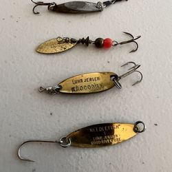LUHR JENSON FISHING LURES  (4)