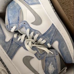 2021 Air Jordan 1 Retro High OG 'Hyper Royal'