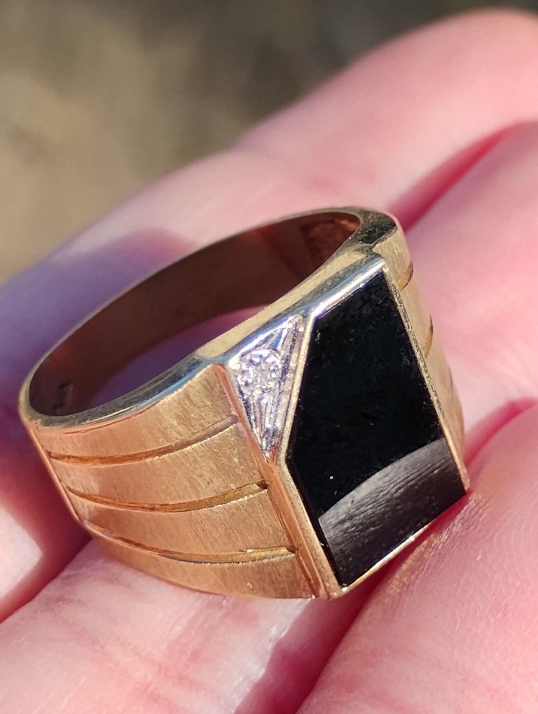 10k Vintage Black Onyx Diamond Ring