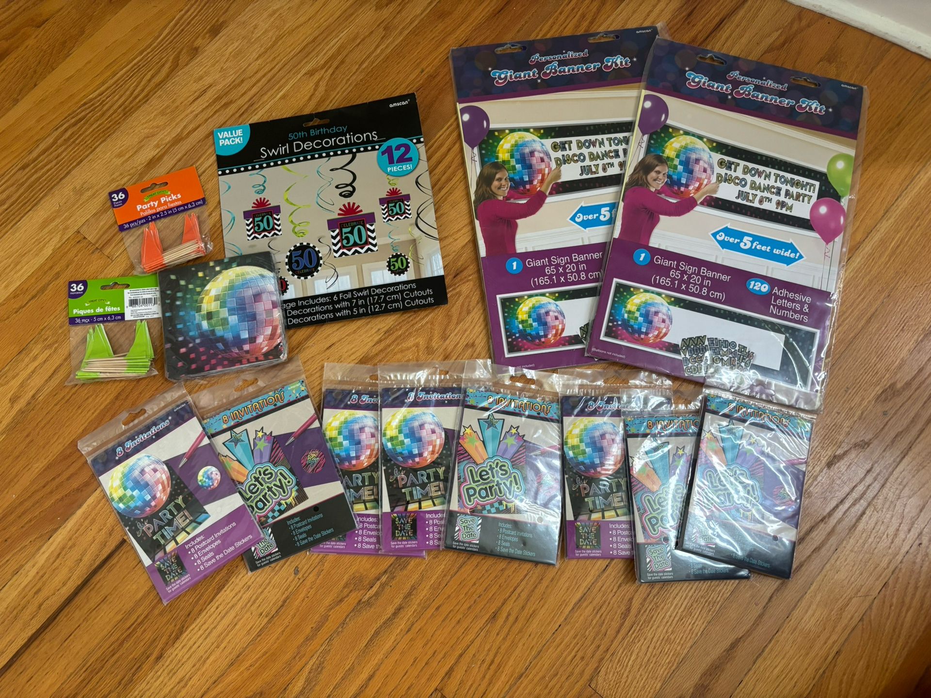 New Party banners, decorations and invitations 