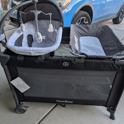 Brand New Pack And Play Playpen With Bassinet And Changing Table 