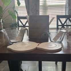Pampered Chef Glass Batter Bowls,/Measuring Cups Extra Large And Medium