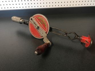 Antique Millers Falls Company No 12 two speed hand drill with shoulder rest