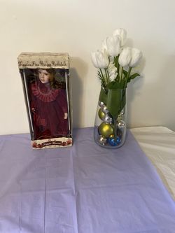 Keepsake memories porcelain dolls