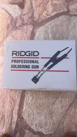 Electric soldering gun