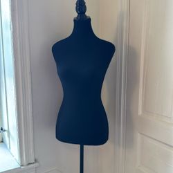 small to medium mannequin