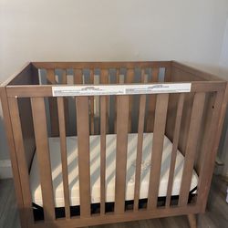 Baby Crib + Organic Mattress + Diaper Genie + Nursing Pillows – Baby Bundle