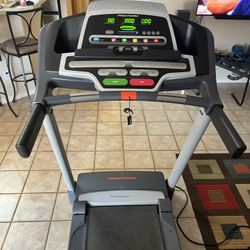 Preform Performance 400 Treadmill High Performance With Lots Of Features And Manual 