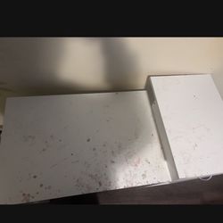 White Vanity - Needs Paint Restored 