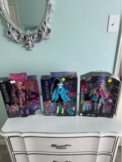NEW Monster High Dolls
