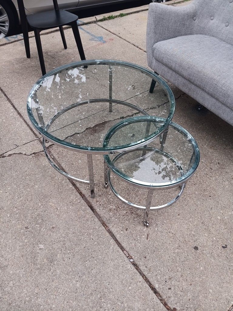 Nesting Coffee Table Excellent Condition Chrome and Glass.