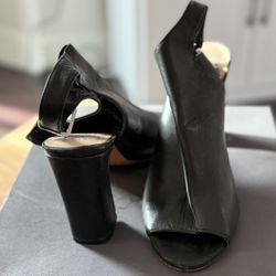 Vince Camuto VC-Cellia Black Leather Upper