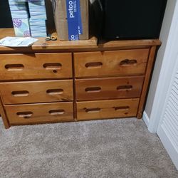 Dressers drawers