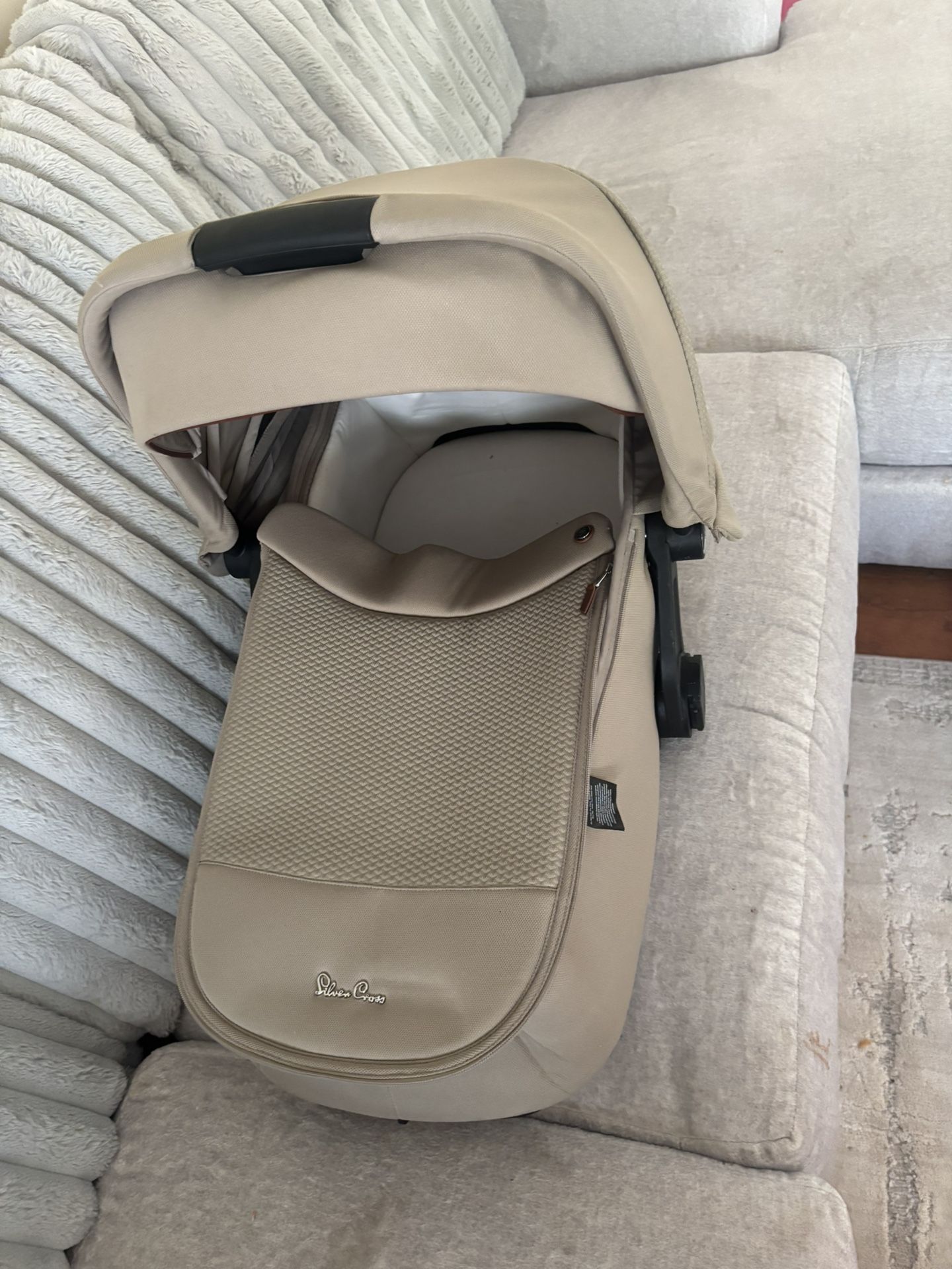 Silver Cross Bassinet
