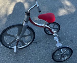 Vintage tricycle￼