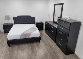 Bedroom Set. Perfect Stylish For Your Home ! - Juego de cuarto ¡ Estilo perfecto para su hogar !