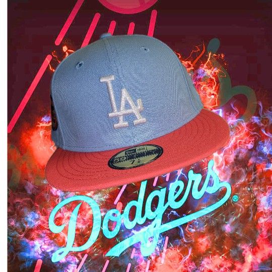 New Era Fitted 7 1/8, Side Patch ( NEW)