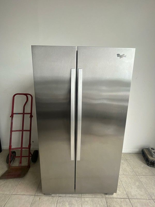 Refrigerator Whirpool 36 Inch Wide Great Condition