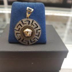 14k Gold Pendant 8.5 Grams Layaway Available If You're Interested Ask For Maribel Thank You 😊 