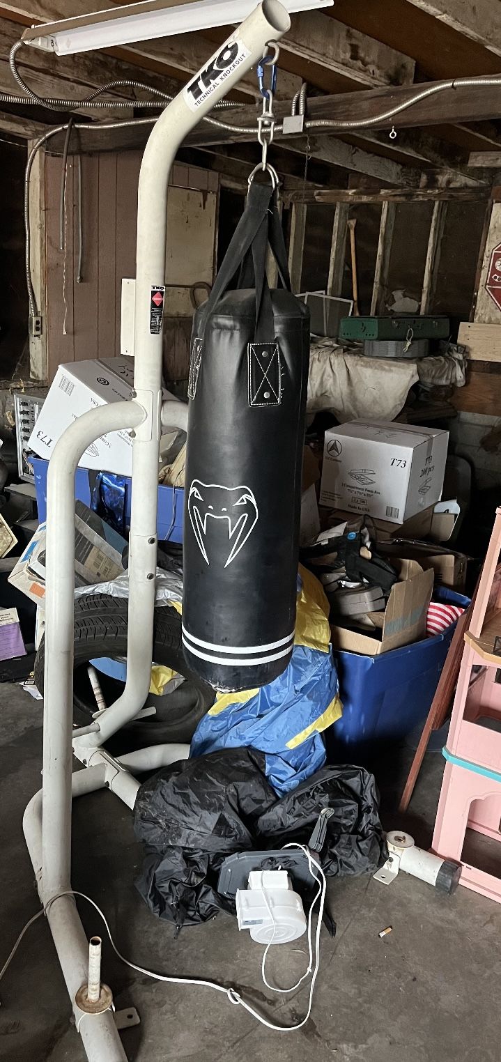 TKO Boxing Stand/Punching Bag