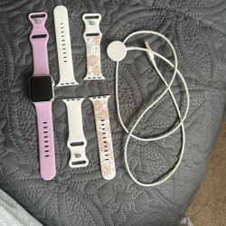 Apple Watch Series 3 38mm – Excellent Condition – Charger + 3 Bands Included