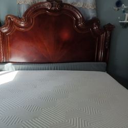 King Bed With Memory Foam mattress 