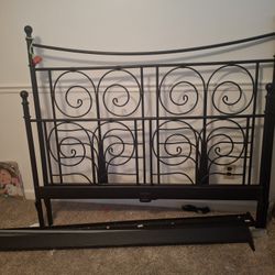 Queen Bedframe No Screws Needed