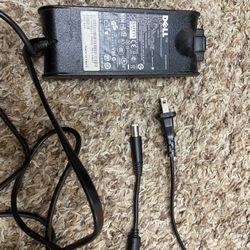 Dell Laptop Charger ; Dell P/N: MM545