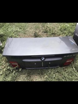 2000-2006 BMW 330 CI convertible Trunk Lid