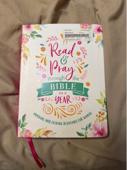 Read and pray through the bible in a year devotional book