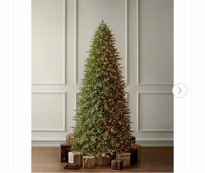 12 ft SMART Grand Duchess Twinkling Balsam Fir LED Pre-Lit Tree T39
