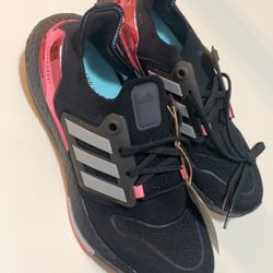 Adidas Ultra Boost 22 Running Shoes 