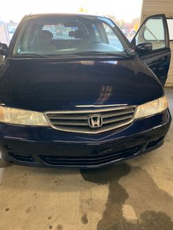 Honda Odyssey 2004 yr 92.360 mil clean title