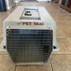 Medium “Petmate” Pet Taxi