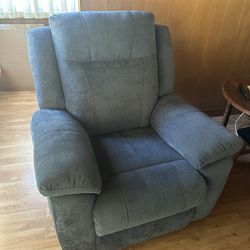 Like New Lift Recliner Chair - Electric 