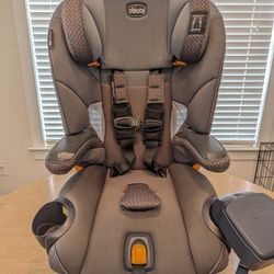 Chicco MyFit LE Harness + Booster Seat, 5-Point Harness Car Seat and High Back