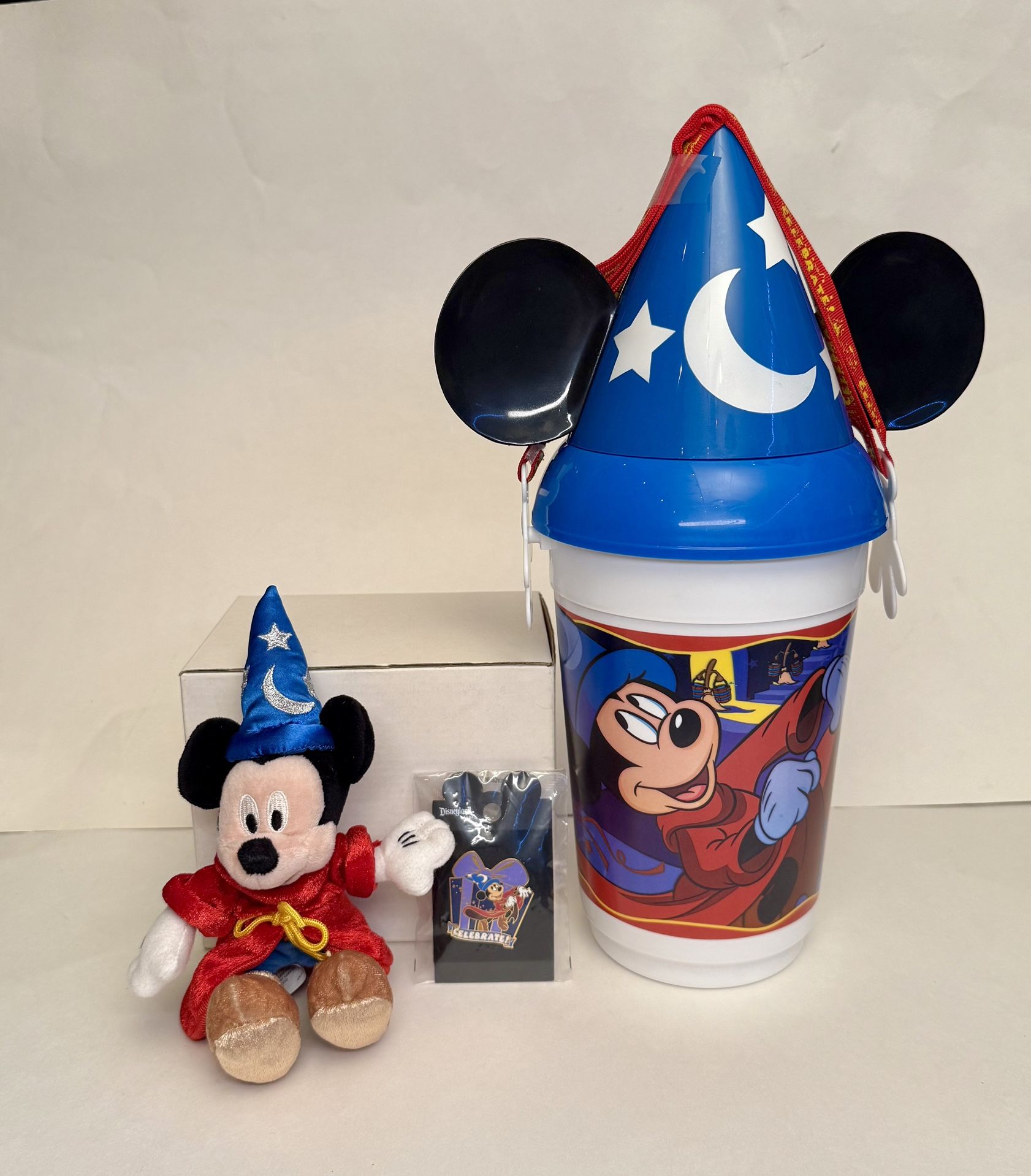 New Disney Fantasia Popcorn Bucket With Plush And Pin