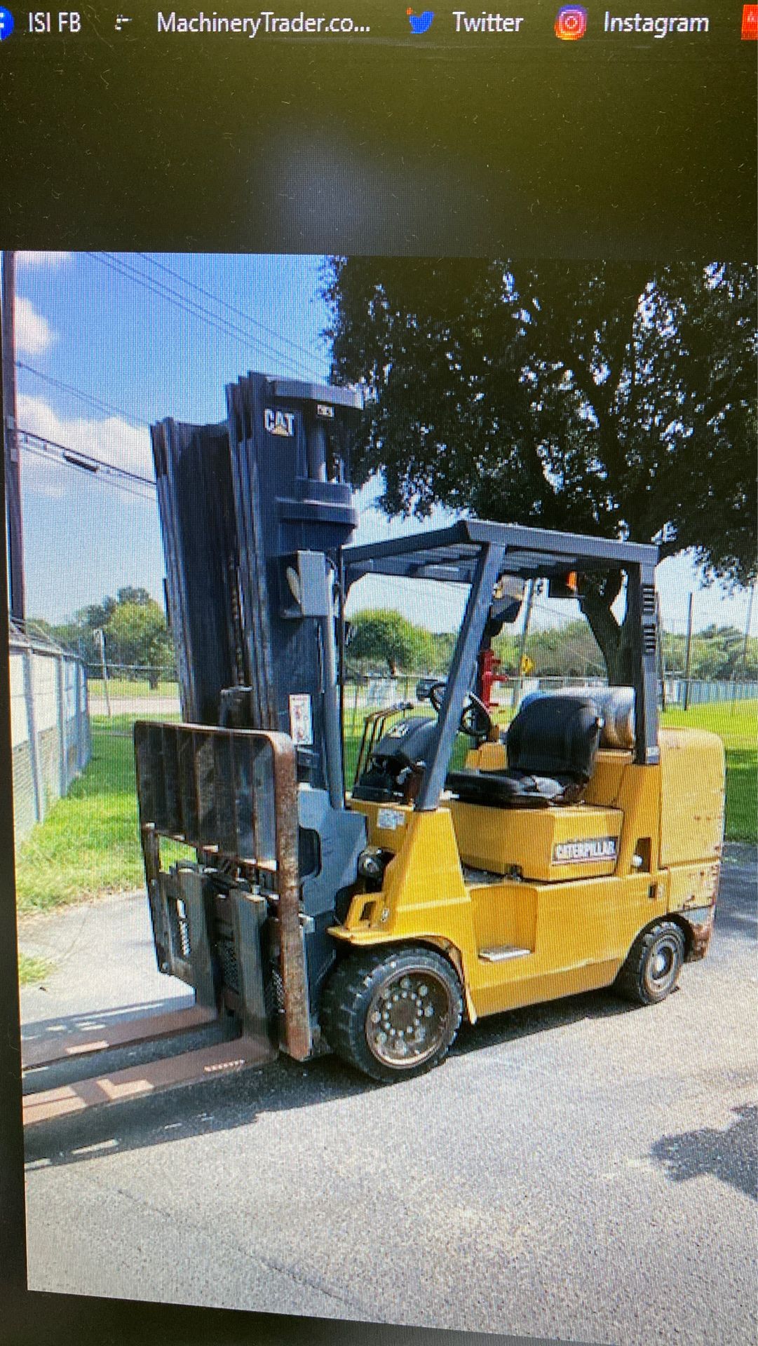 Caterpillar GC45KS1 10,000 # Capacity SS 3S Forklift $11,000 obo