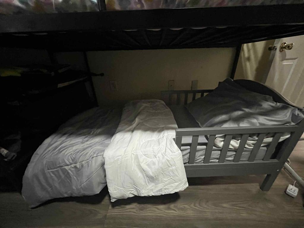  toddler bed.