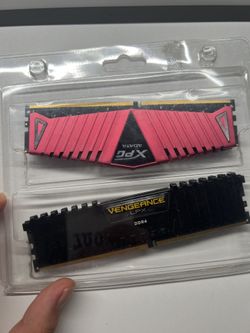 DDR4 Ram 16gb(8gbx2) 2400MHz Xpg + Corsair