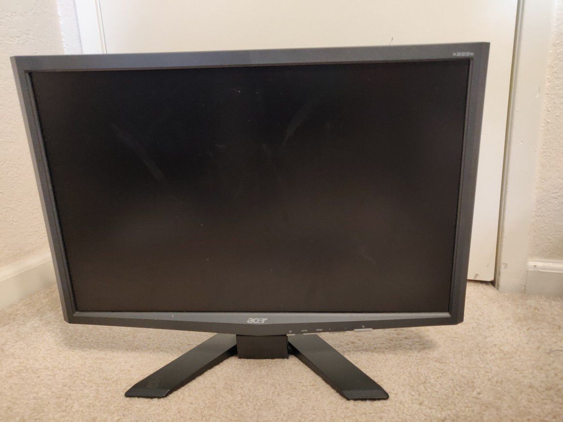 Acer 22" wide screen computer monitor