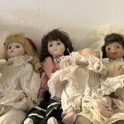 Collectible Dolls Lot
