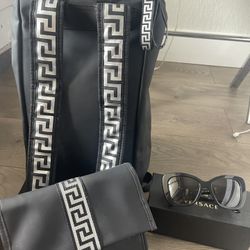 Set Back Pack Wallet And Sunglasses 