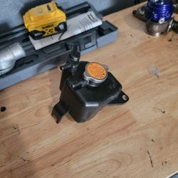 2015-2020 Subaru Sti Oem Coolant Expansion Tank