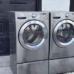 Lg Washer And Dryer Like New