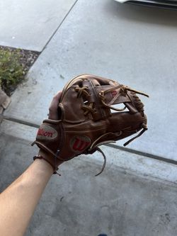 Dark Tan A2000 Infield Glove 