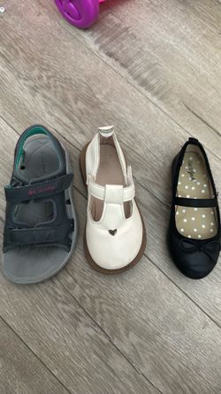Girls shoes